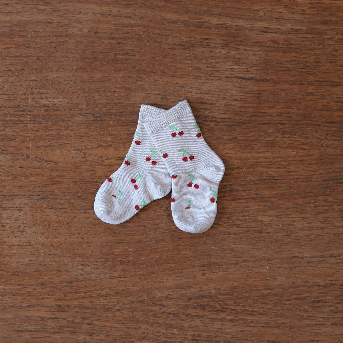 Grodo organic cotton baby cherry socks in sand