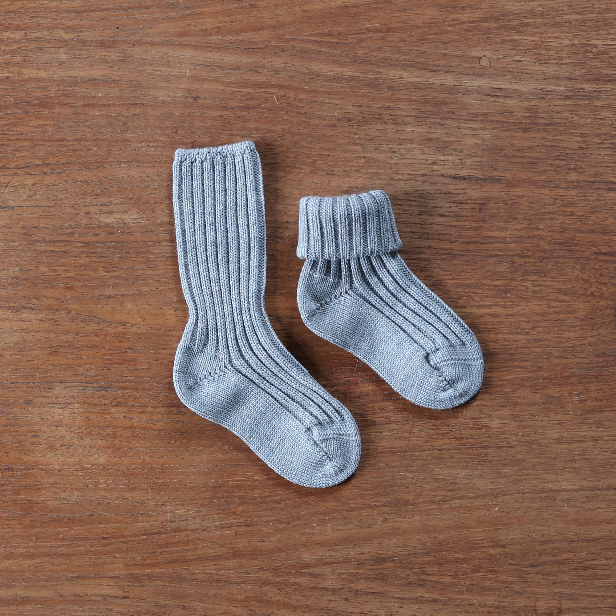 Grodo thick ribbed wool socks in gray