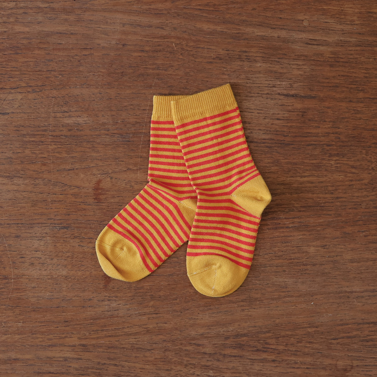Grodo Organic Cotton thin stripe kids socks in mustard-cayenne