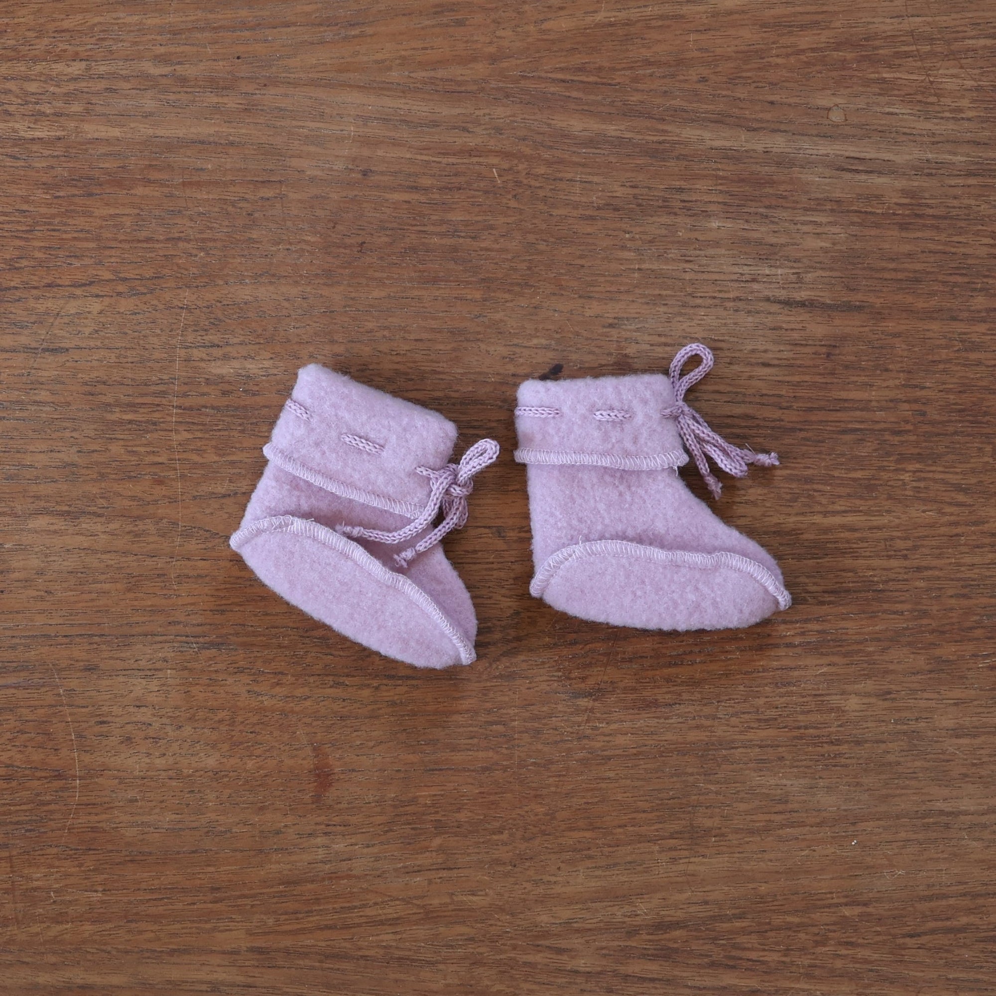 Preloved Engel wool fleece booties in rose melange