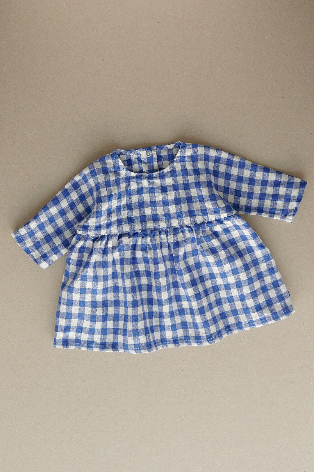 Long sleeve linen dress in blue gingham